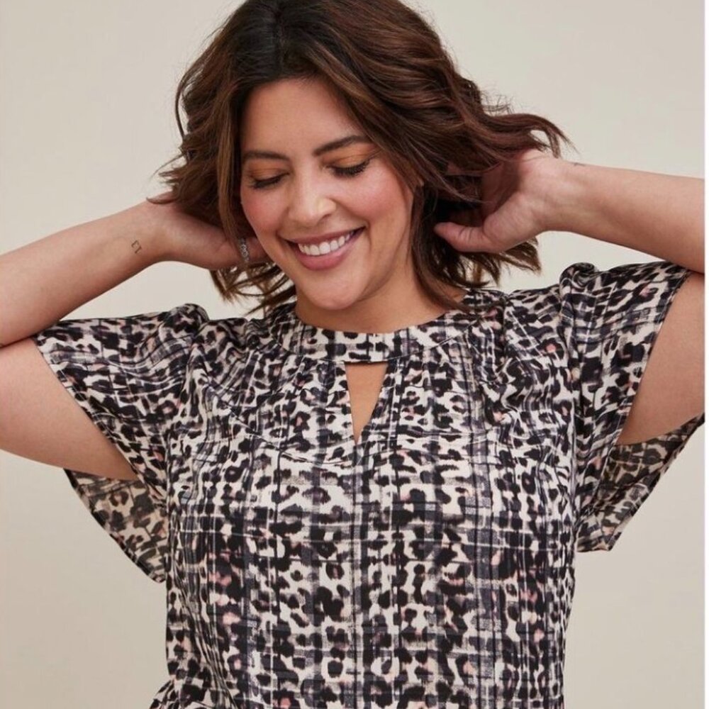 Torrid Leopard Print  Plaid Georgette Keyhole Flutter Sleeve Blouse 4X
